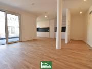 Über den Wolken. Erstbezug im DG mit Terrasse und Küche...