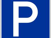 Überdachter Parkplatz auf sicherem Parkplatz