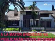 UBICACIÓN Y CATEGORÍA!