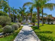 Ubicada en la prestigiosa y tranquila zona de Guadalmina... Ubicada en la prestigiosa y tranquila zona de Guadalmina...