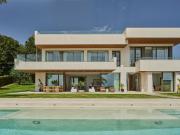 Ubicada en una parcela con hermosas vistas al mar, esta...