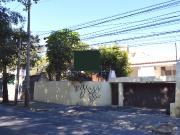 Ubicadísima propiedad en venta como terreno !