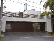 Ubicadísima residencia en Country Club