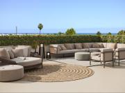 Ubicado en la prestigiosa zona de playa de San Pedro de...