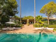 Ubicado en un entorno idílico con vistas a un tranquilo...