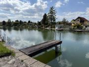 UFERPARZELLE Traumhaftes Ferienhaus am Ladislaus See in...