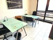 Ufficio arredato in condominio custodito