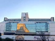 Ufficio con box doppio a Milano