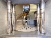 Ufficio di 175 mq in affitto Milano, Italia