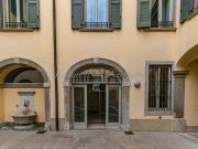 Ufficio in affitto di 100 m² in Via Broseta, 35