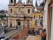 Ufficio in affitto di 130 m²