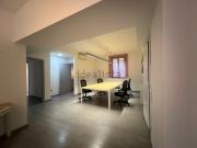 Ufficio in affitto di 130 m² in Via Azzo Gardino, 1
