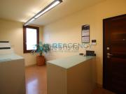 Ufficio in affitto di 130 m² in Via S. Lucia, 41