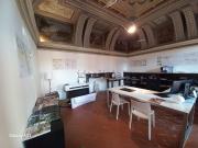 Ufficio in affitto di 145 m² in Via San Pietro, 64