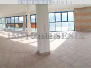 Ufficio in affitto di 196 m² in Via Torino, 1