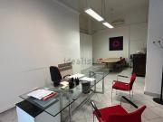 Ufficio in affitto di 200 m²