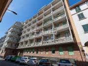 Ufficio in affitto di 238 m² in Via Pietro Bulloni, 12