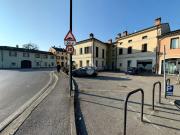 Ufficio in affitto di 409 m² in Via Sandor Petofi, 8