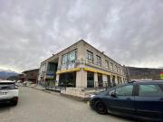 Ufficio in vendita di 135 m² in Frazione Pont Suaz, 83