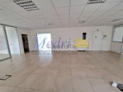 Ufficio in vendita di 145 m² in Via Giordano Bruno, 260