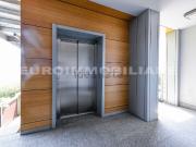 Ufficio in vendita di 174 m² in Via Rieti, 4
