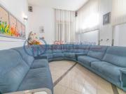 Ufficio in vendita di 230 m² in Via Trento