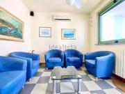 Ufficio in vendita di 49 m² in Via Esino