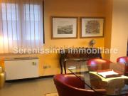 Ufficio in vendita di 65 m² in Via degli Abeti