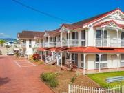 UNFURNISHED 1 BEDROOM 1 BATHROOM UNIT IN CAIRNS NORTH!