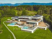 “Ultima Grand Villa” Architektonisches Meisterwerk...