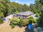 Ultimate Family Home on 2.85 Acres, Minutes from the CBD