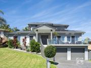 Ultimate Lifestyle Home Luxury, Space & Location!