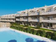 ÚLTIMO APARTAMENTO EN PRIMERA LÍNEA DE GOLF EN ESTEPONA...