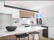 Ultra Modern Double Storey Apartment in the Heart of Box...