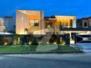 Ultra Modern Luxurious Swimming Pool House For Sale In...