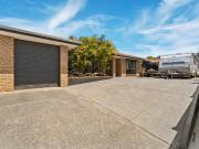 Ultra spacious lowset to suit one big happy family!