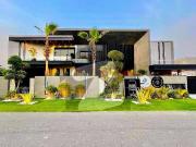 Ultra top notch luxury 2 kanal brand new furnished...