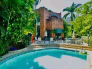 Um Castelo no Rio!  Estilo Único: Casa charmosa com...