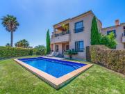 Um incrível apartamento de 3 quartos com piscina privada...