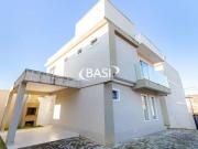 Um lugar perfeito para construir a sua historia. Sobrado...