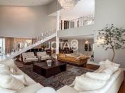 Uma casa completa no jardim social j8