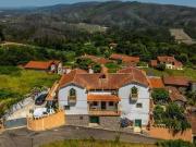 Moradia T5 em Ferreiros Palmaz Oliveira de Azemeis com...