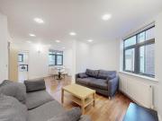 Umberston Street, London E1 3 bed flat to rent £950 pcm...