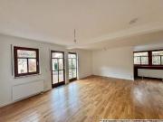 Umfassend saniertes Reihenendhaus mit liebevoll...