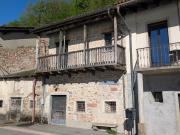 Un angolo di paradiso: Storica cantina con giardino...