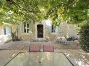 Un beau mas en pierre avec piscine en 2 habitations avec...