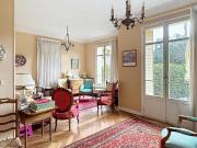 Un bel investissement à deux pas à pieds du centre ville!