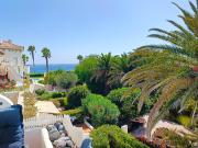 Un bien presentado, totalmente reformado, apartamento...