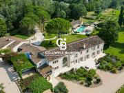 Un Domaine d’exception au cœur de la campagne arlésienne...