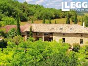 Un lieu unique avec potentiel, mas provençal sur plus de...